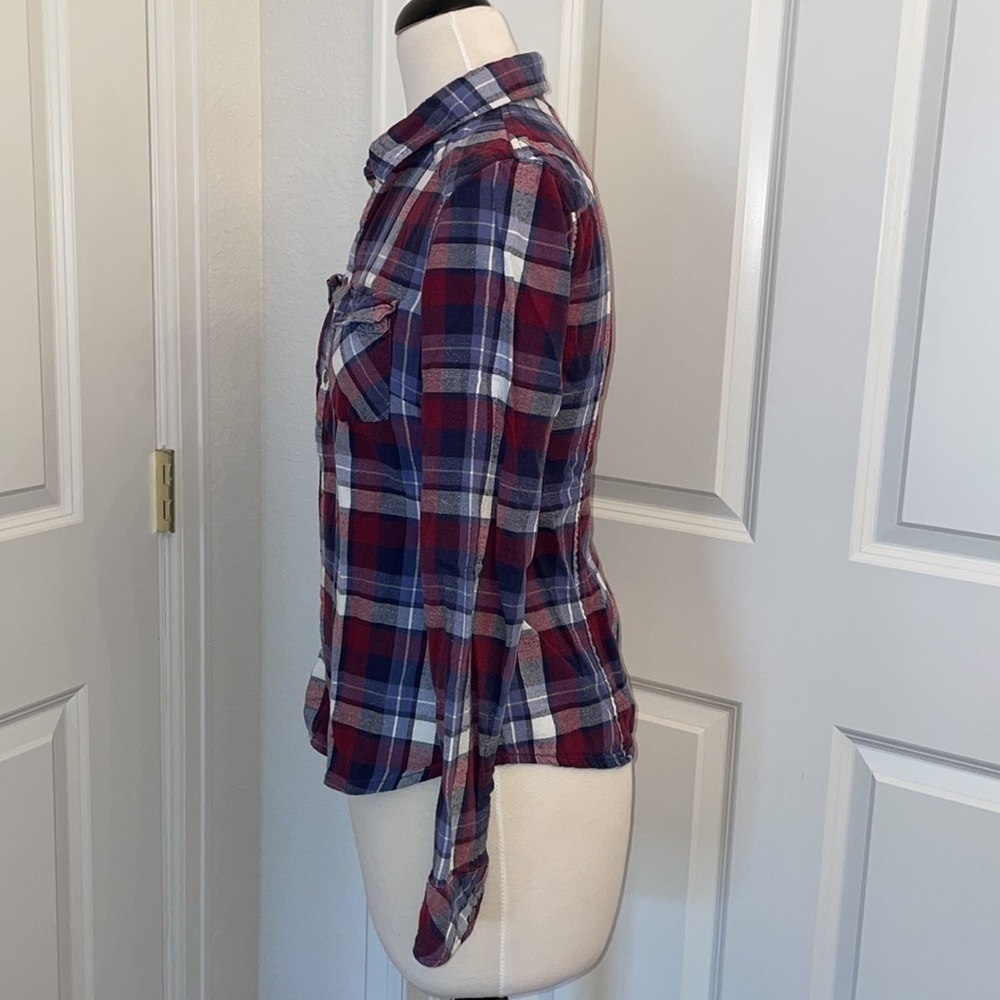 TNA classic flannel shirt in red and blue in women’s size small - Picture 6 of 9